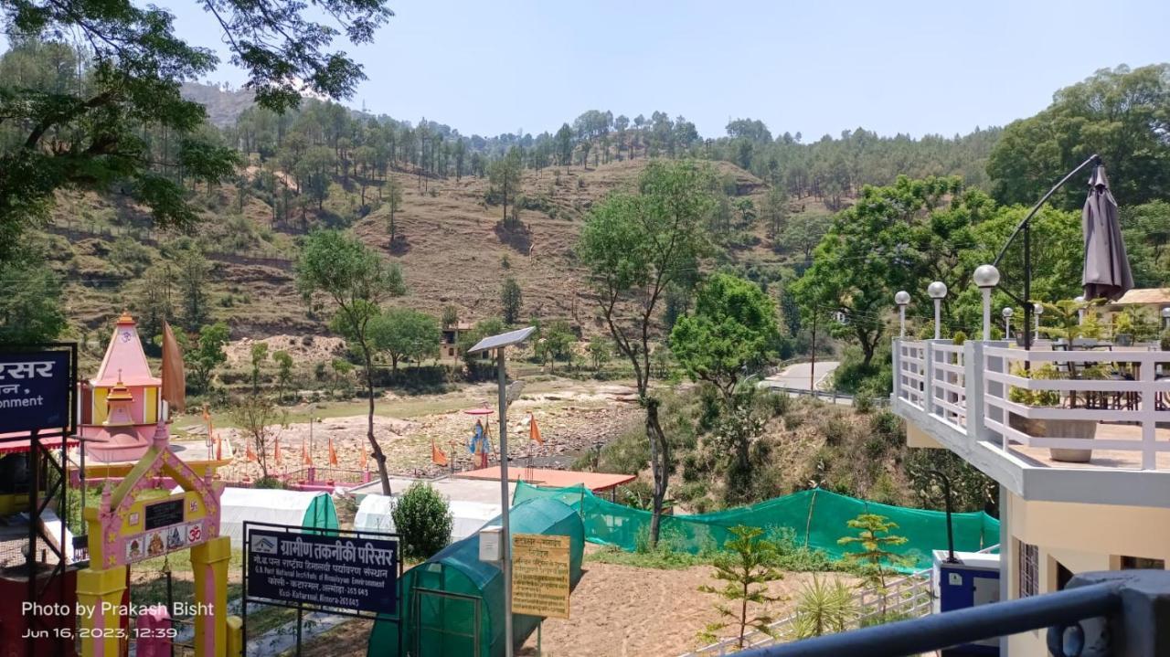 Hotel Shivalik River Retreat Almora Exterior foto