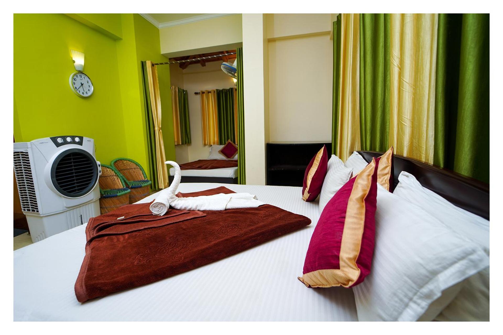 Hotel Shivalik River Retreat Almora Exterior foto