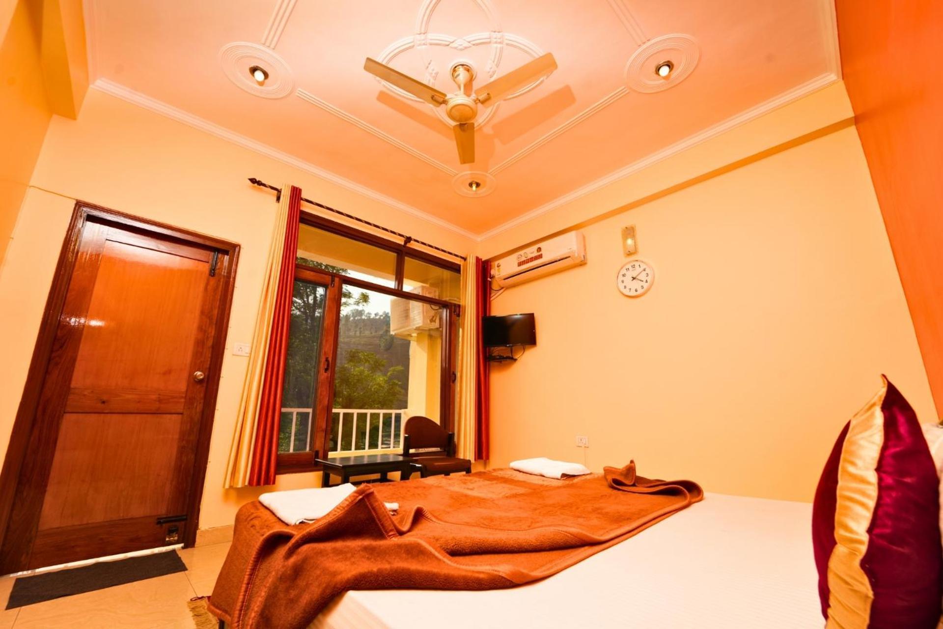 Hotel Shivalik River Retreat Almora Exterior foto